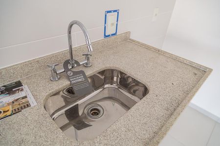 Apartamento à venda com 65m², 2 quartos e 1 vagaCozinha - Pia