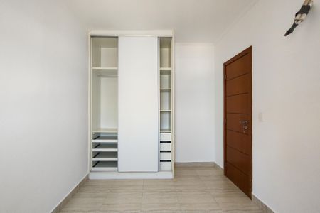 Apartamento para alugar com 74m², 2 quartos e 1 vagaQuarto