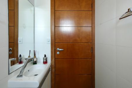 Apartamento para alugar com 74m², 2 quartos e 1 vagaBanheiro