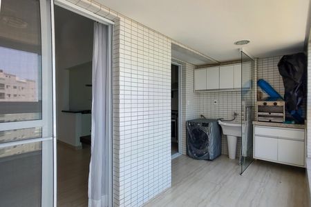Apartamento para alugar com 74m², 2 quartos e 1 vagaSacada