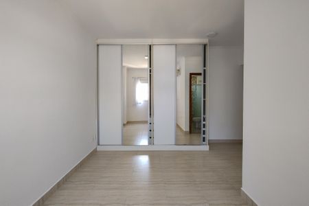 Apartamento para alugar com 74m², 2 quartos e 1 vagaSuíte