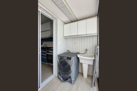 Apartamento para alugar com 74m², 2 quartos e 1 vagaÁrea de Serviço