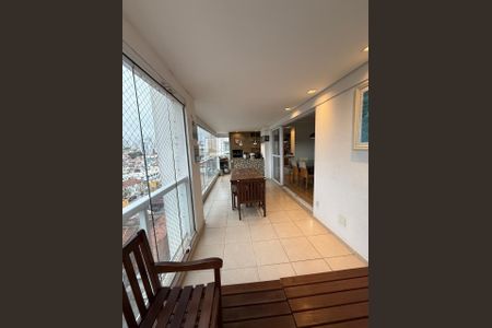 Apartamento à venda com 128m², 3 quartos e 2 vagas Apartamento à venda com 128m², 3 quartos e 2 vagasFoto 01