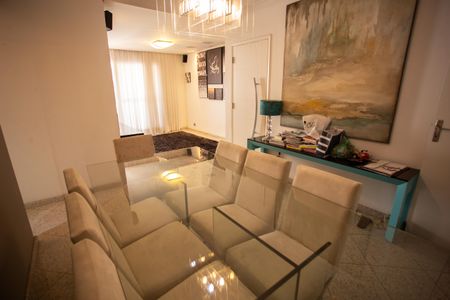 Apartamento à venda com 96m², 3 quartos e 2 vagasSala