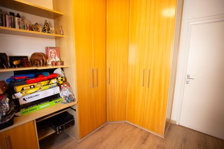 Apartamento à venda com 96m², 3 quartos e 2 vagasQuarto 1