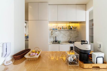 Apartamento à venda com 74m², 1 quarto e 1 vaga Apartamento à venda com 74m², 1 quarto e 1 vagaCozinha