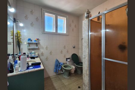 Casa à venda com 427m², 4 quartos e 7 vagasBanheiro 1