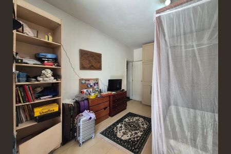 Casa à venda com 427m², 4 quartos e 7 vagasSuíte