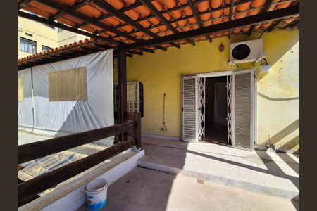 Casa à venda com 427m², 4 quartos e 7 vagasVaranda 
