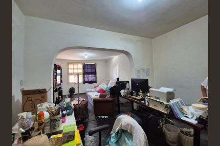 Casa à venda com 427m², 4 quartos e 7 vagasSala