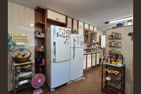 Casa à venda com 427m², 4 quartos e 7 vagasCozinha