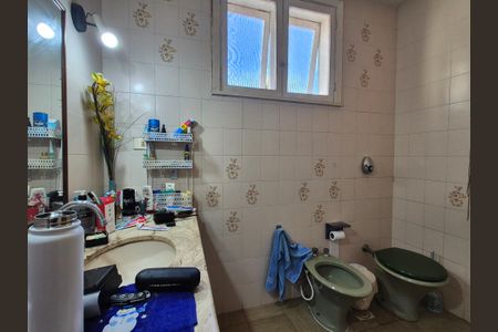 Casa à venda com 427m², 4 quartos e 7 vagasBanheiro 1