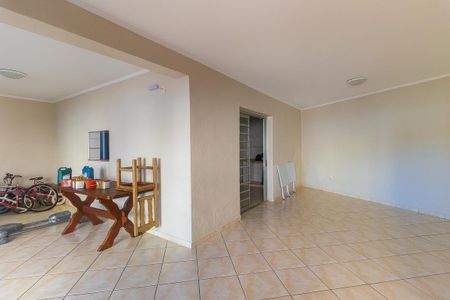 Apartamento à venda com 72m², 2 quartos e 1 vagaÁrea comum - Salão de festas