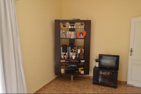 Casa à venda com 339m², 4 quartos e 3 vagasQuarto 1