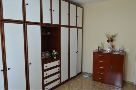 Casa à venda com 339m², 4 quartos e 3 vagasQuarto 2