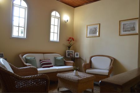 Casa à venda com 339m², 4 quartos e 3 vagasSaleta