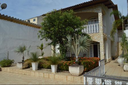 Casa à venda com 339m², 4 quartos e 3 vagasTerraço
