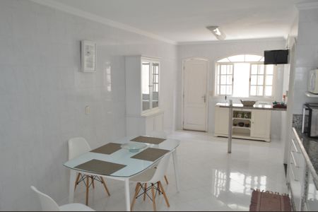 Casa à venda com 339m², 4 quartos e 3 vagasCozinha