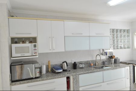 Casa à venda com 339m², 4 quartos e 3 vagasCozinha