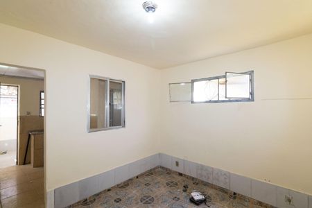 Casa para alugar com 35m², 1 quarto e 1 vagaQuarto 