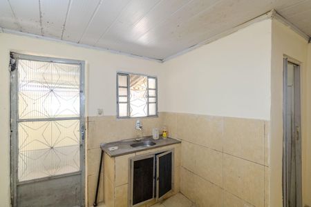 Casa para alugar com 35m², 1 quarto e 1 vagaSala/Cozinha