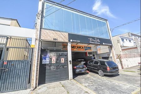 Studio para alugar com 33m², 1 quarto e sem vaga Studio para alugar com 33m², 1 quarto e sem vagaFachada