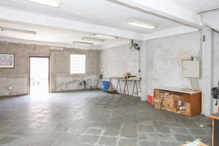 Casa para alugar com 400m², 3 quartos e 4 vagas Casa para alugar com 400m², 3 quartos e 4 vagasSalão 2