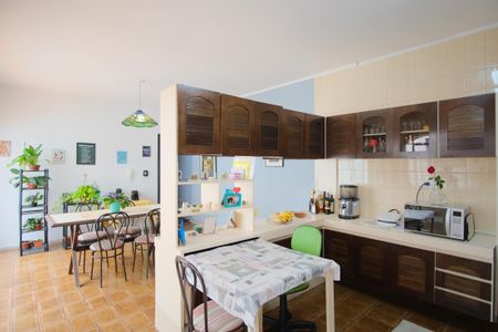 Casa à venda com 200m², 4 quartos e 2 vagasCozinha
