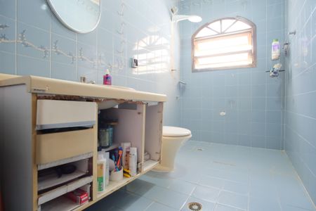 Casa à venda com 200m², 4 quartos e 2 vagasBanheiro Social