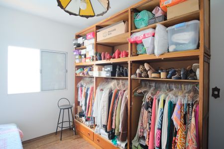 Casa à venda com 200m², 4 quartos e 2 vagasQuarto 1