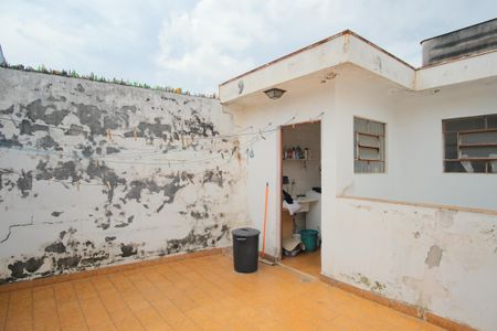 Casa à venda com 200m², 4 quartos e 2 vagasQuintal 2