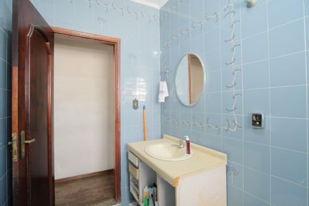 Casa à venda com 200m², 4 quartos e 2 vagasBanheiro Social