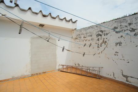 Casa à venda com 200m², 4 quartos e 2 vagasQuintal 2