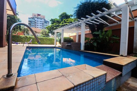 Apartamento à venda com 130m², 3 quartos e 2 vagasÁrea comum - Piscina