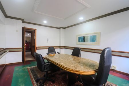 Apartamento à venda com 130m², 3 quartos e 2 vagasÁrea Comum - Sala de Reuniões