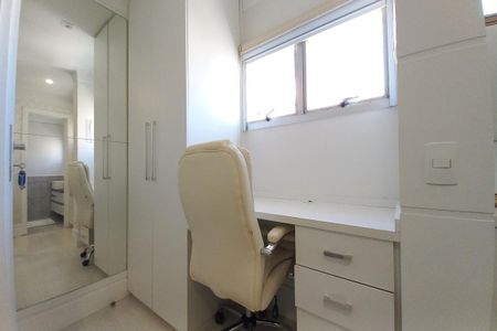 Apartamento para alugar com 120m², 2 quartos e 1 vagaDetalhe da Suíte 2