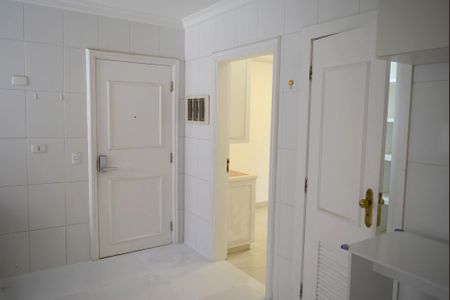 Apartamento para alugar com 195m², 4 quartos e 3 vagasCozinha