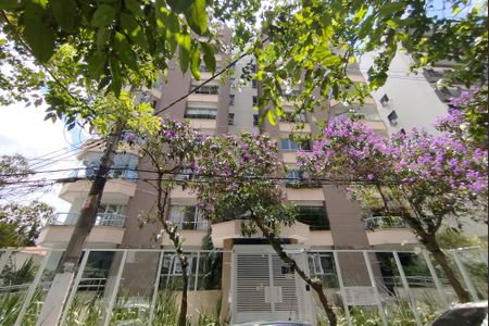 Apartamento para alugar com 195m², 4 quartos e 3 vagasFachada