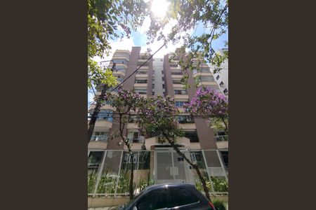 Apartamento para alugar com 195m², 4 quartos e 3 vagasFachada