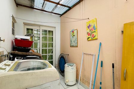 Casa à venda com 122m², 3 quartos e 2 vagasÁrea de Serviço