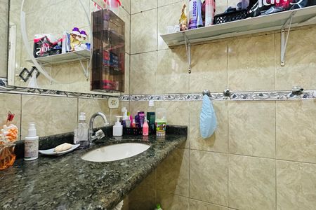 Casa à venda com 122m², 3 quartos e 2 vagasBanheiro de Serviço