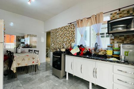 Casa à venda com 122m², 3 quartos e 2 vagasCozinha