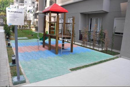 Apartamento à venda com 37m², 2 quartos e sem vagaÁrea comum - Playground