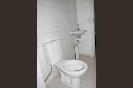 Apartamento à venda com 37m², 2 quartos e sem vagaDetalhe - Banheiro Social