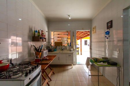 Casa à venda com 236m², 3 quartos e 3 vagasCozinha Casa 2