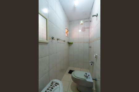 Casa à venda com 236m², 3 quartos e 3 vagasBanheiro da Suíte