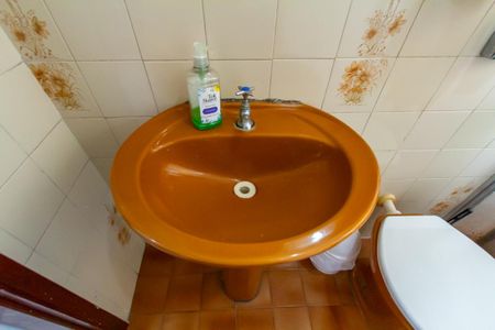 Casa à venda com 236m², 3 quartos e 3 vagasBanheiro Casa 2