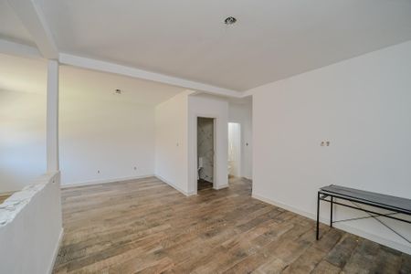 Casa à venda com 200m², 5 quartos e 4 vagasSala