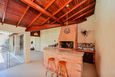 Casa à venda com 200m², 5 quartos e 4 vagasÁrea da churrasqueira