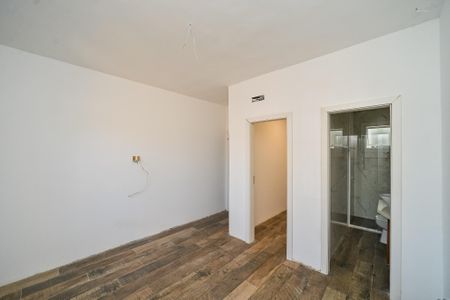 Casa à venda com 200m², 5 quartos e 4 vagasSuíte